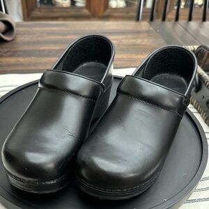 Dansko Black Leather Footwear